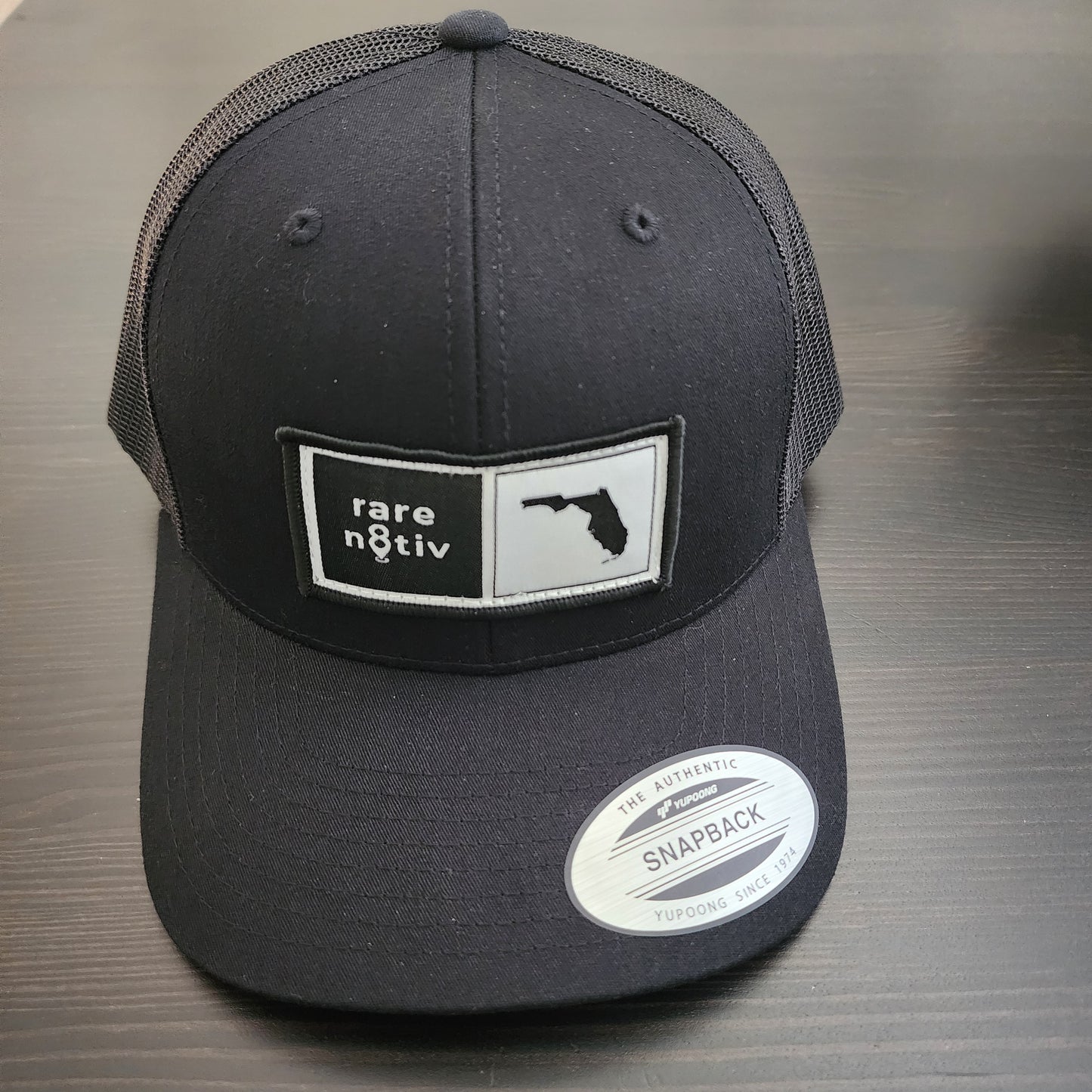 6 panel trucker hat